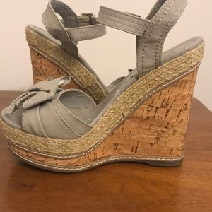 Grey Steve Madden bow wedges